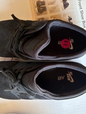Nike Black Men's Air SB Knit Low-Top Sneakers